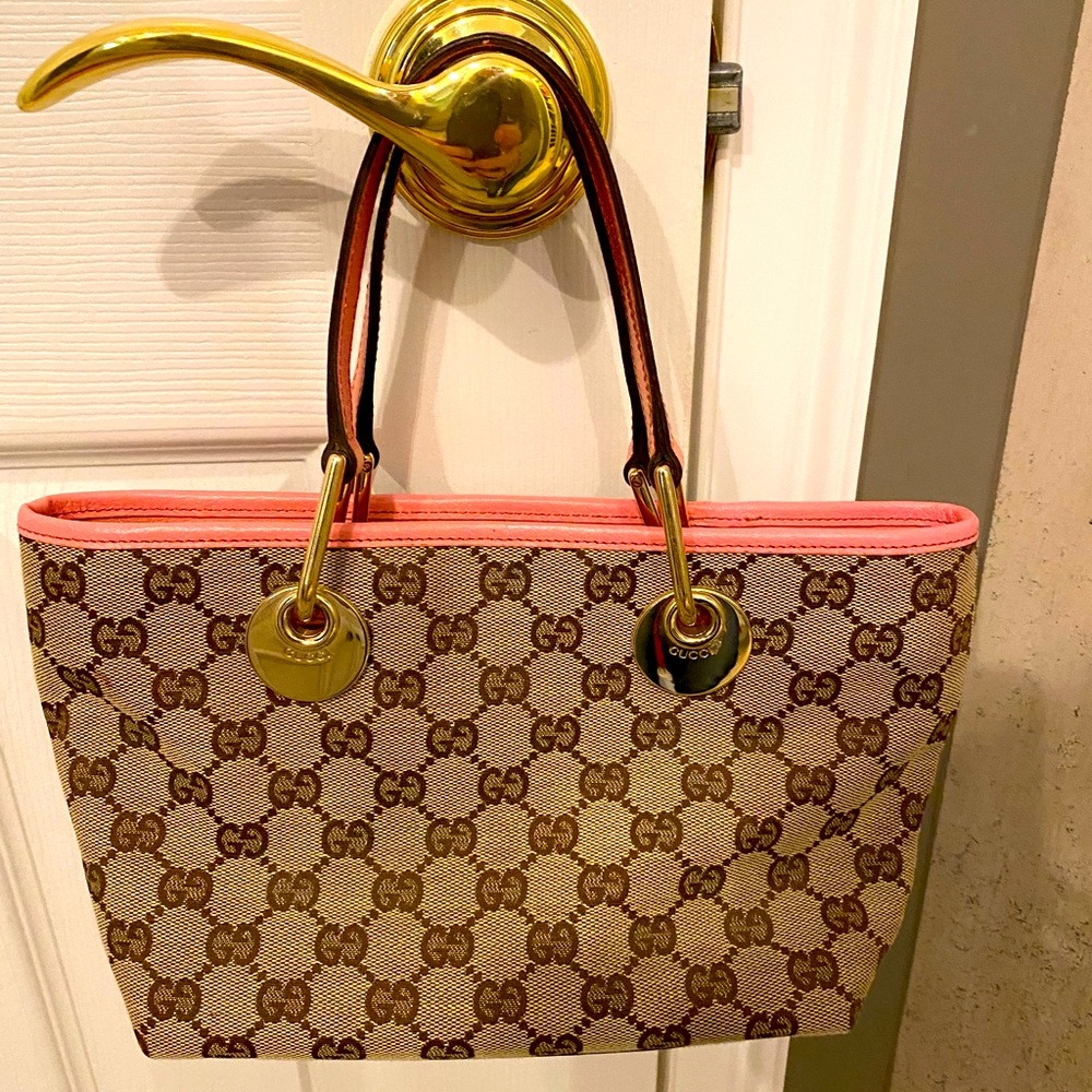COPY - Authentic Gucci Ellipse Small Tote, Pink A…
